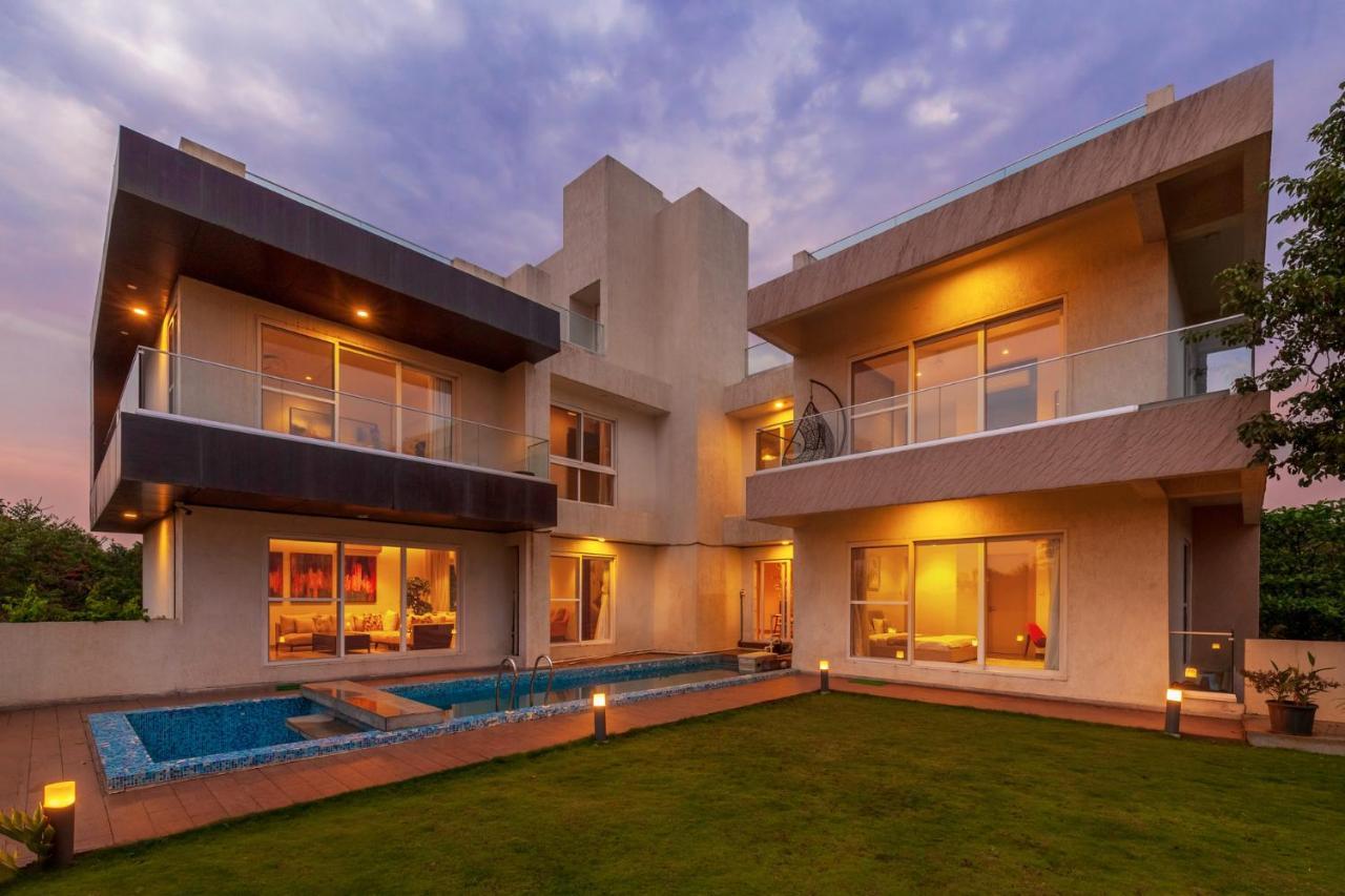 Villa Azul By Stayvista, Offering A Snooker Table, Terrace, Swimming Pool & A Spacious Lawn With A Charming Gazebo For A Perfect Getaway Lonavla Exterior foto